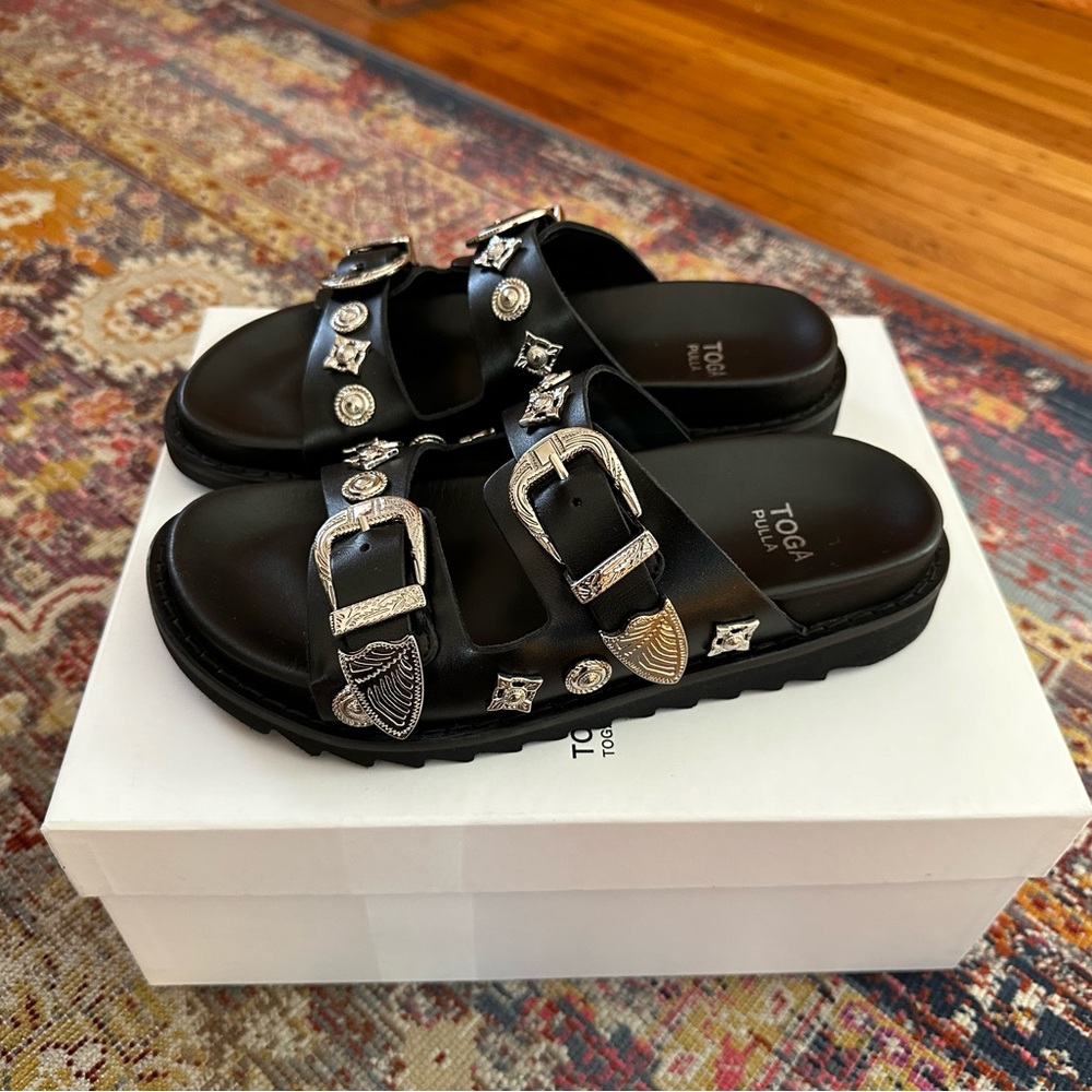 Toga Pulla Sandals